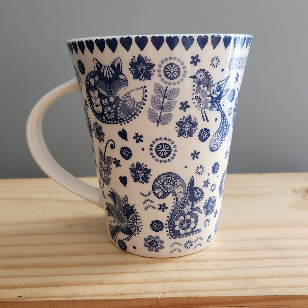Queens by Churchill The Caravan Trail Penzance Mug